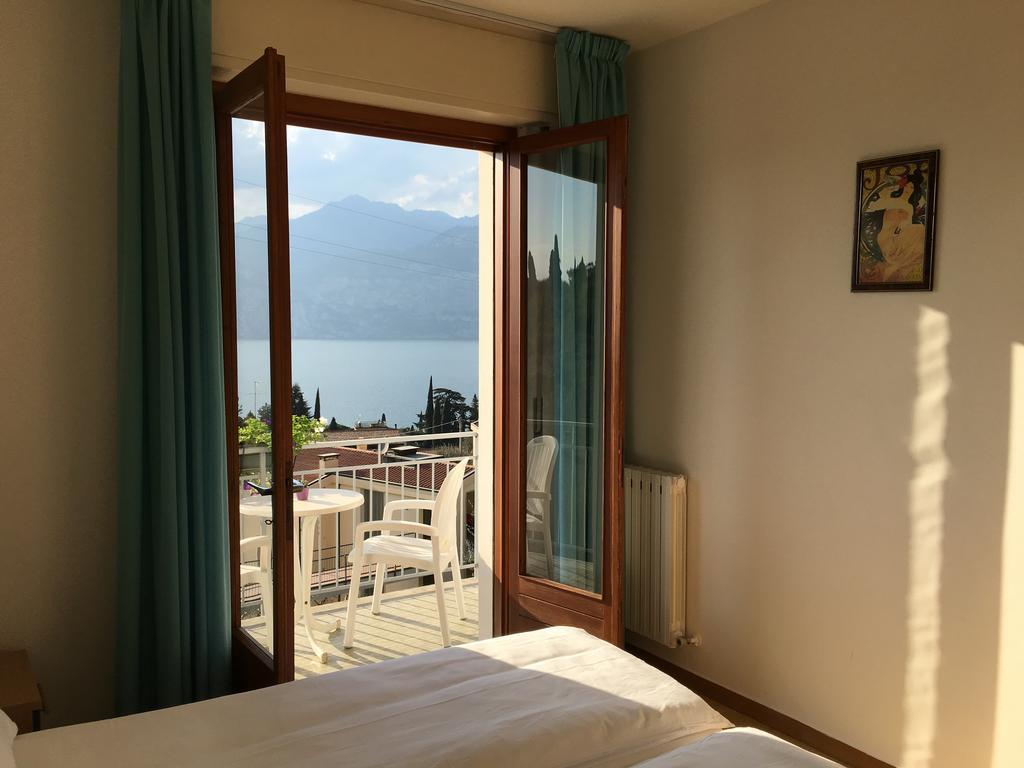 Casa Bianca Hotel Malcesine Habitación foto